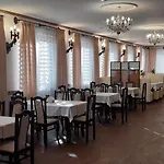Отель Twierdza 2*