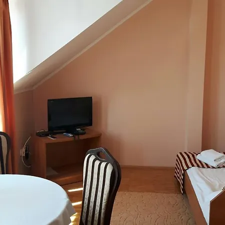 호텔 Twierdza 제수프