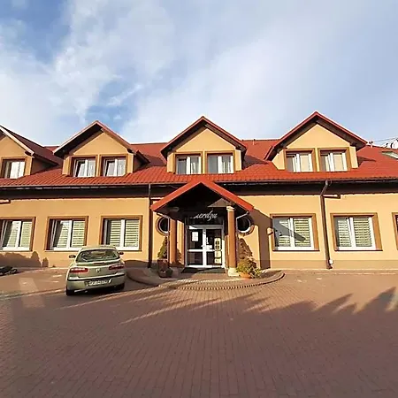 Twierdza Hotel 2*