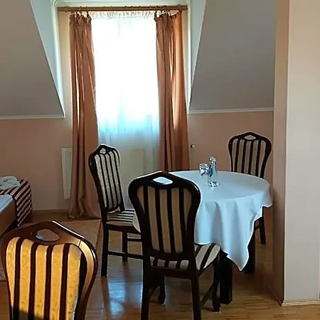 Hotel Twierdza 2*